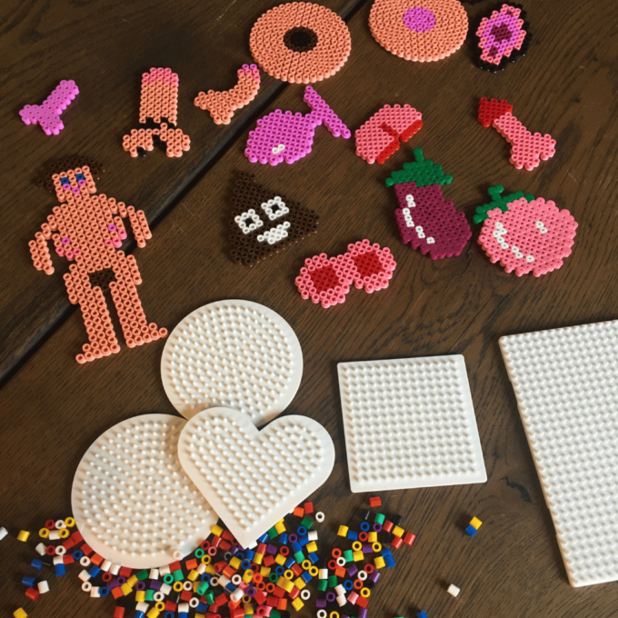 Lou Noire - 24 frække perleplader - Perler for voksne