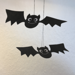Sådan laver du en guirlande til Halloween - Lou Noire - Flagermus